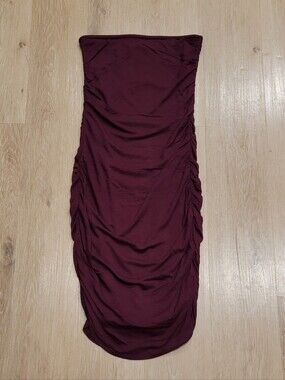 F21 burgundy ruched strapless dress